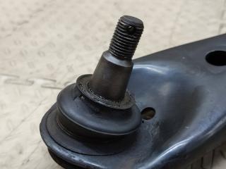 Рычаг левый передний TOYOTA NOAH AZR65 1AZ-FSE 3 ракурс