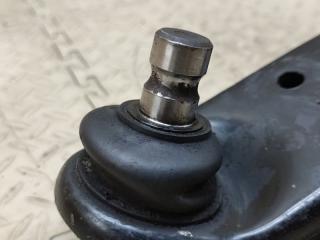 Рычаг правый передний MITSUBISHI TOPPO H82A 3G83 2 ракурс Рычаг правый передний MITSUBISHI TOPPO H82A 3G83 2 ракурс