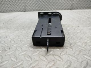 Подстаканник LAND ROVER RANGE ROVER L322 448PN 5 ракурс Подстаканник LAND ROVER RANGE ROVER L322 448PN 5 ракурс