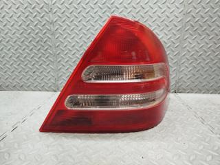 Стоп-сигнал правый задний MERCEDES-BENZ C-CLASS W203 M111E20 EVO (111.951) 2038200264 1 ракурс