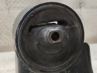 Подушка двигателя передняя NISSAN PRESAGE HU30 VQ30DE 2 ракурс