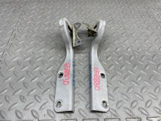 Петля капота SUZUKI JIMNY JB23W K6A 1 ракурс Петля капота SUZUKI JIMNY JB23W K6A 1 ракурс