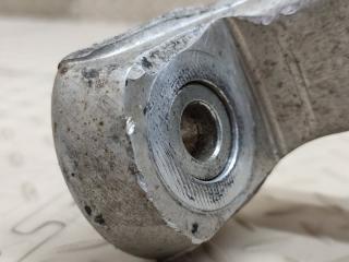Ступица правая передняя TOYOTA CROWN GRS180 4GR-FSE 2 ракурс