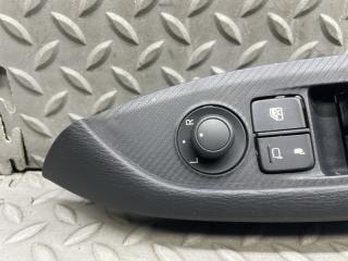 Блок упр. стеклоподьемниками правый передний MAZDA CX-3 DK5AW S5-DPTS D10J 66 350 2 ракурс Блок упр. стеклоподьемниками правый передний MAZDA CX-3 DK5AW S5-DPTS D10J 66 350 2 ракурс