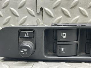 Блок упр. стеклоподьемниками правый передний DAIHATSU MOVE CONTE L575S 74231-B2090 3 ракурс Блок упр. стеклоподьемниками правый передний DAIHATSU MOVE CONTE L575S 74231-B2090 3 ракурс