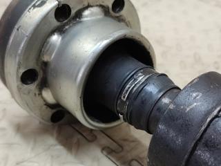 Карданный вал передний JEEP GRAND CHEROKEE WK2 ERB P52853641AD 4 ракурс Карданный вал передний JEEP GRAND CHEROKEE WK2 ERB P52853641AD 4 ракурс
