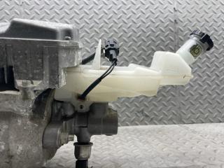 Главный тормозной цилиндр NISSAN LEAF AZE0 EM57 EAC1035-04A 5 ракурс Главный тормозной цилиндр NISSAN LEAF AZE0 EM57 EAC1035-04A 5 ракурс