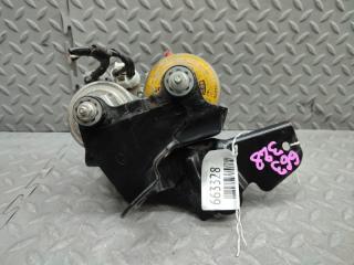 Блок abs TOYOTA AQUA NHP10 1NZ-FXE 47070-52010 1 ракурс