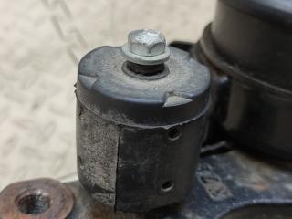 Подушка двигателя правая передняя TOYOTA AQUA NHP10 1NZ-FXE 3 ракурс