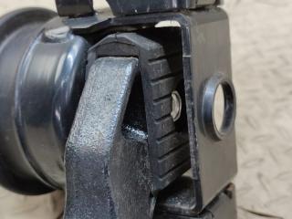 Подушка двигателя правая передняя TOYOTA AQUA NHP10 1NZ-FXE 4 ракурс