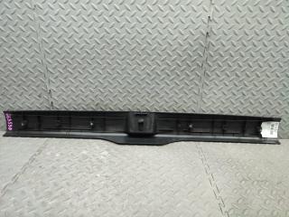 Накладка замка багажника MAZDA MPV LW3W L3 LC62688G0 5 ракурс
