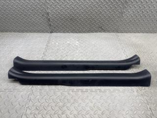 Накладка на порог передняя TOYOTA VITZ NCP131 1NZ-FE 67914-52290 1 ракурс Накладка на порог передняя TOYOTA VITZ NCP131 1NZ-FE 67914-52290 1 ракурс