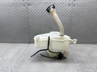 Бачок стеклоомывателя TOYOTA CROWN GRS182 3GR-FSE 060851-138 2 ракурс Бачок стеклоомывателя TOYOTA CROWN GRS182 3GR-FSE 060851-138 2 ракурс
