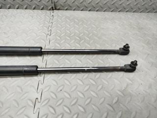 Амортизатор задней двери MAZDA BONGO SK82M F8 S41D 63620B 3 ракурс