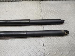 Амортизатор задней двери SUBARU LEVORG VN5 CB18EYWHAA 63320-VC010 3 ракурс