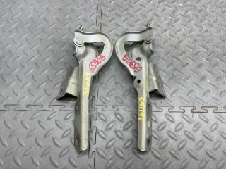 Петля капота SUZUKI MR WAGON MF33S R06A 1 ракурс
