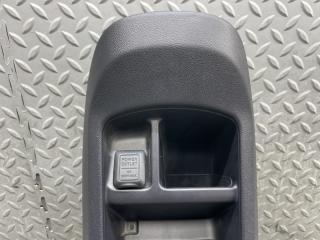 Консоль между сидений HONDA CR-V RE3 K24A VTEC 77290-SWA-A010 2 ракурс Консоль между сидений HONDA CR-V RE3 K24A VTEC 77290-SWA-A010 2 ракурс