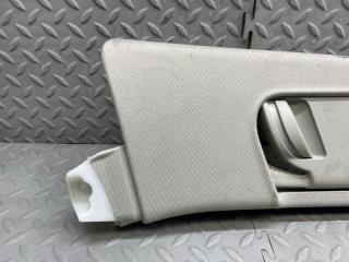 Накладка на стойку кузова левая задняя AUDI Q7 4L BHK 4L0867287 2 ракурс Накладка на стойку кузова левая задняя AUDI Q7 4L BHK 4L0867287 2 ракурс