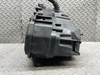 Блок предохранителей AUDI Q7 4L BHK 7L0937576A 2 ракурс Блок предохранителей AUDI Q7 4L BHK 7L0937576A 2 ракурс