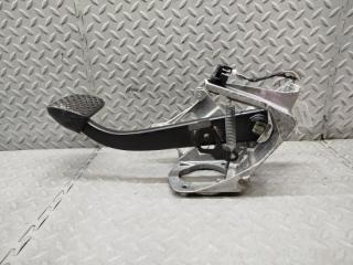 Педаль тормоза BMW X1 E84 N46B20BD 4 ракурс Педаль тормоза BMW X1 E84 N46B20BD 4 ракурс