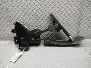Педаль подачи топлива NISSAN SKYLINE ZV37 M274DE20AL(274.930) 4 ракурс Педаль подачи топлива NISSAN SKYLINE ZV37 M274DE20AL(274.930) 4 ракурс