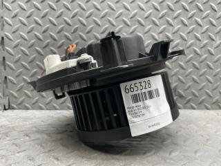 Мотор печки AUDI A3 8VS CXS T1018603JH 1 ракурс Мотор печки AUDI A3 8VS CXS T1018603JH 1 ракурс