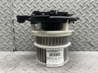 Мотор печки TOYOTA COROLLA ZWE211 2ZR-FXE 1 ракурс