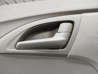 Обшивка дверей правая задняя HONDA INSIGHT ZE2 5 ракурс