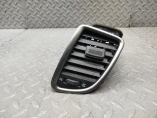 Дуйки правые передние NISSAN TEANA J32 VQ25DE 68760JN00A 1 ракурс