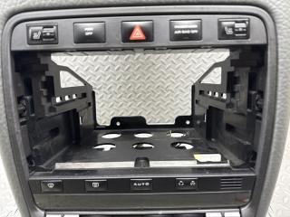 Консоль магнитофона PORSCHE CAYENNE 9PA, 957 M55.01 7L5857093D 3 ракурс