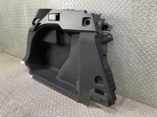 Обшивка багажника левая задняя TOYOTA COROLLA ZWE211 2ZR-FXE 64740-12490 3 ракурс