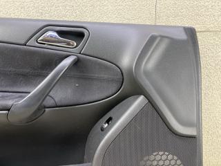 Обшивка дверей правая передняя MERCEDES-BENZ C-CLASS W203 M111E20 EVO (111.951) A20372013709C47 3 ракурс