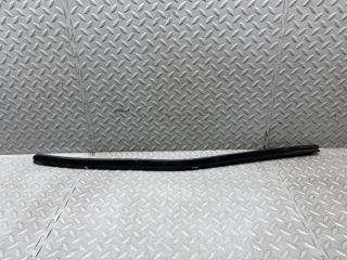 Уплотнитель стекла левый задний AUDI Q7 4L BHK 2 ракурс