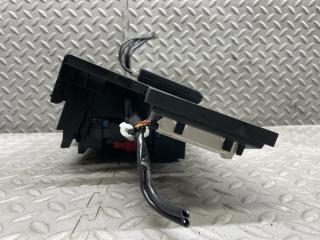 Блок предохранителей BMW I3 I01 W20K06A 9281980 2 ракурс