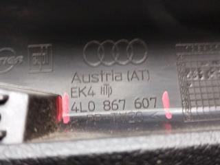 Обшивка двери багажника левая AUDI Q7 4L BHK 4L0867607 3 ракурс
