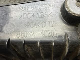 Накладка на стоп правая задняя NISSAN X-TRAIL T32 MR20DD 96032 4CE0A 5 ракурс