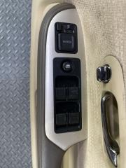 Обшивка дверей правая передняя HONDA CR-V RD6 K24A VTEC 83500-S9A-J010-22 3 ракурс