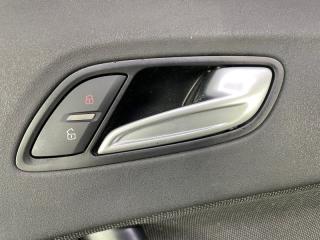 Обшивка дверей правая передняя AUDI TT 8J BWA 8J1867106 3 ракурс