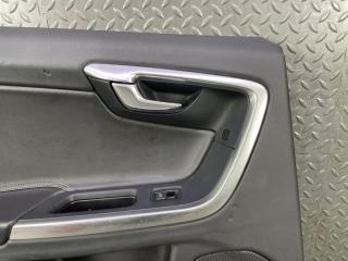 Обшивка дверей левая задняя VOLVO V60 FW48 B4164T 1302149 3 ракурс