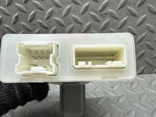 Электронный блок NISSAN TEANA L33 QR25DE 988003TA0A 3 ракурс Электронный блок NISSAN TEANA L33 QR25DE 988003TA0A 3 ракурс