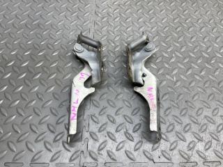 Петля капота TOYOTA PRIUS NHW10 1 ракурс