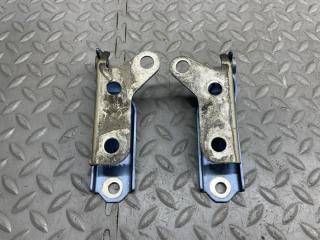Петля капота VOLKSWAGEN POLO 9N BKY 6Q0823302B 2 ракурс