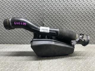 Патрубок воздушн.фильтра TOYOTA PRIUS ZVW30 17893-37040 3 ракурс Патрубок воздушн.фильтра TOYOTA PRIUS ZVW30 17893-37040 3 ракурс