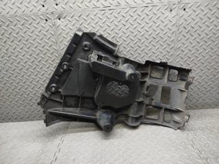 Крепеж бампера левый задний BMW X1 E84 N46B20BD 51124884489 2 ракурс