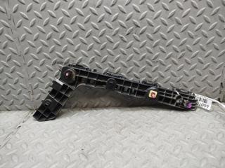 Крепеж бампера левый задний TOYOTA COROLLA ZWE211 2ZR-FXE 52576-12250 2 ракурс Крепеж бампера левый задний TOYOTA COROLLA ZWE211 2ZR-FXE 52576-12250 2 ракурс