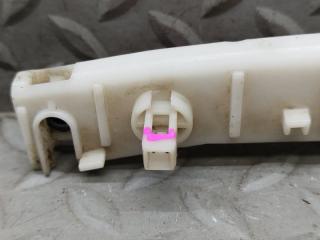 Крепеж бампера левый передний NISSAN WINGROAD NY12 62223CV000 3 ракурс
