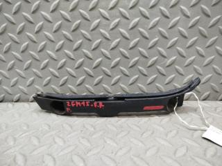 Крепеж бампера правый передний TOYOTA ISIS ZGM15 52115-44070 1 ракурс