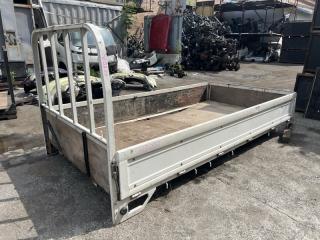 Фото запчасти кузов ISUZU ELF 2010 контрактная запчасть Запчасть кузов ISUZU ELF 2010