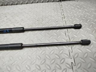 Амортизатор задней двери задний AUDI A1 8X1 CAXA 8X382755201S 3 ракурс