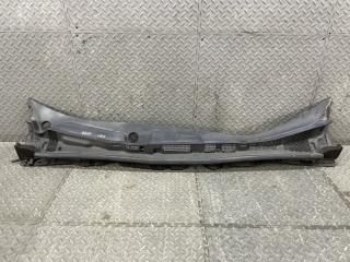 Планка под дворники NISSAN LEAF ZE1 EM57 66862 5SK0A 1 ракурс Планка под дворники NISSAN LEAF ZE1 EM57 66862 5SK0A 1 ракурс